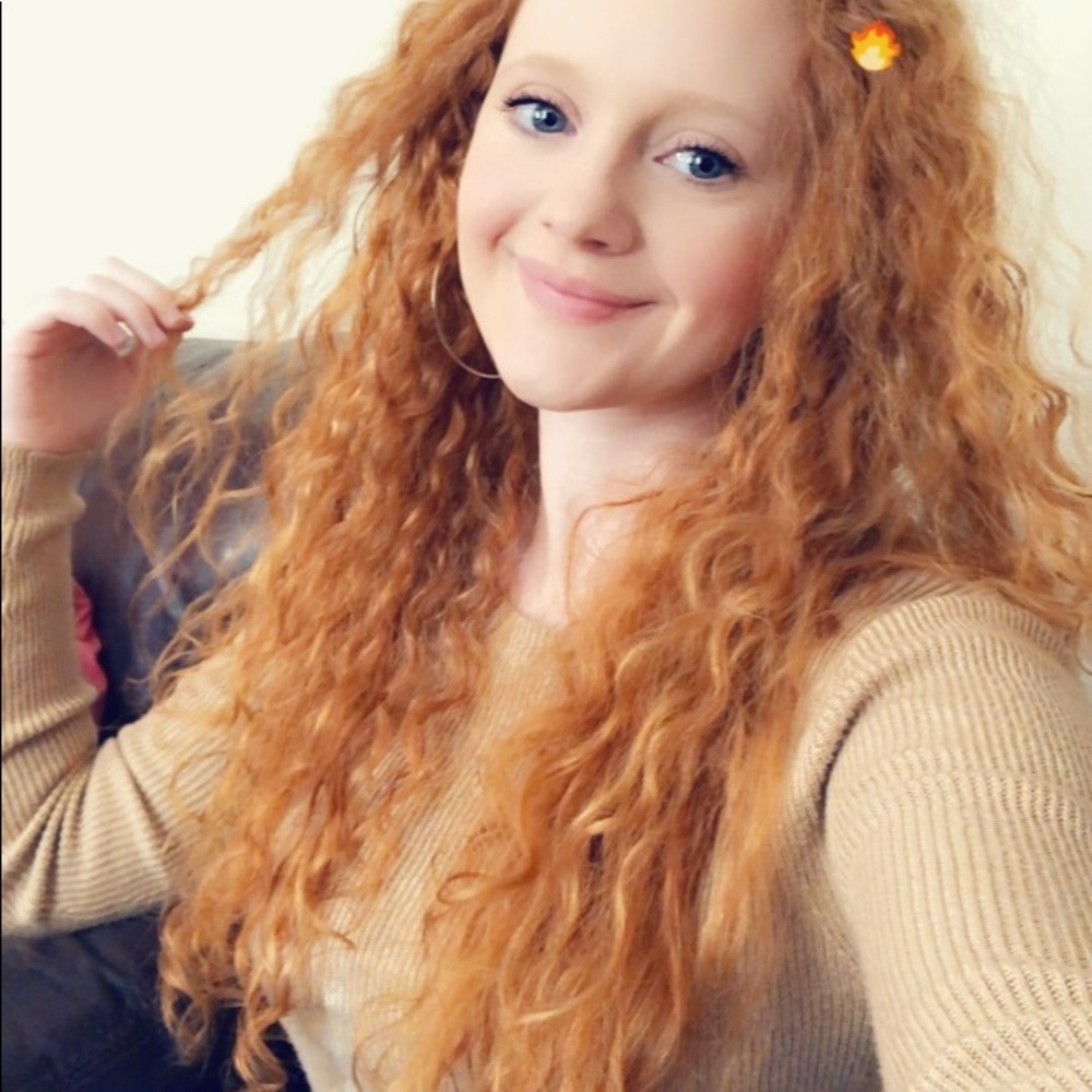 🌸 MEET YOUR SELLER 🌸